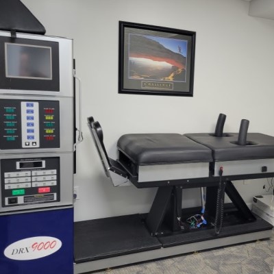 Picture of No-Fault Doctors Office in Commack, NY DRX9000 Spinal Decompression Machine.